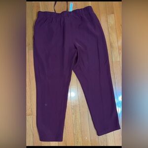 Lululemon On The Fly Pant *Woven 27"